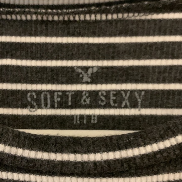 American Eagle Soft Cropped Tee Striped White and Dark Heather Grey - Picture 2 of 4